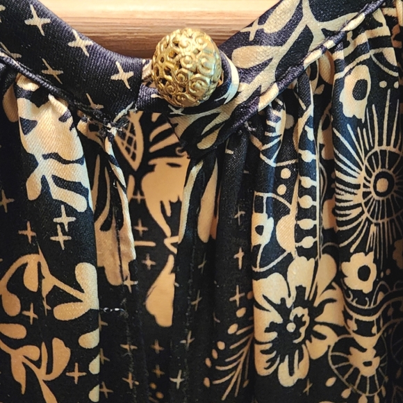 Wendy Hil Silk Keyhole Fitted Office Party Top sz M black gold - Picture 3 of 6